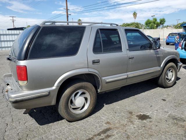 Photo 3 from auction – 1999 CHEVROLET BLAZER with VIN 1GNDT13W2X2168338