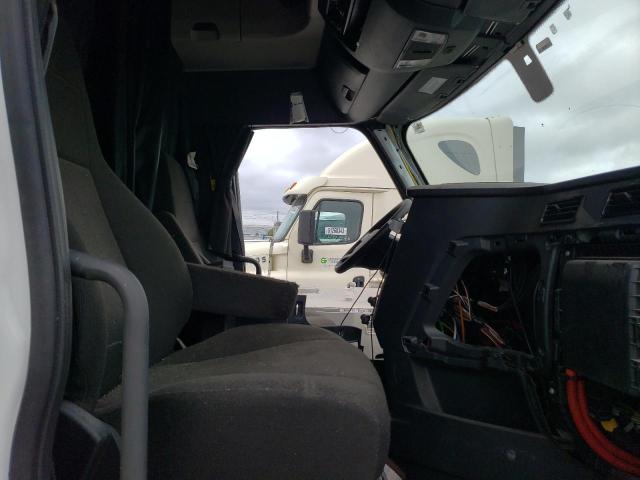 Photo 5 from auction – 2021 FREIGHTLINER CASCADIA 1 with VIN 3AKJHHDR6MSMT6230