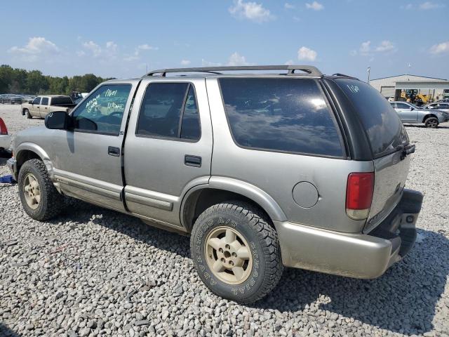 Photo 2 from auction – 2000 CHEVROLET BLAZER with VIN 1GNDT13W0Y2405264