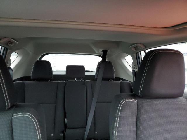 Photo 10 from auction – 2017 TOYOTA RAV4 XLE with VIN 2T3RFREV5HW560943