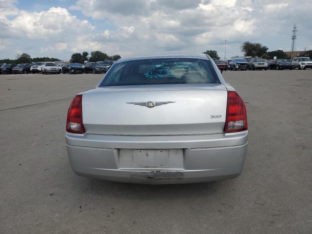Photo 6 from auction – 2007 CHRYSLER 300 with VIN 2C3KA43R27H639160