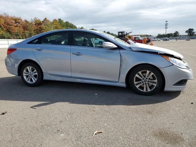 Photo 4 from auction – 2014 HYUNDAI SONATA GLS with VIN 5NPEB4AC2EH882556