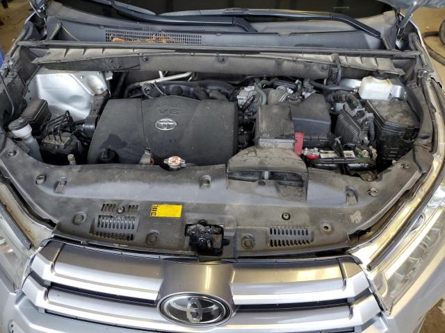 Photo 12 from auction – 2019 TOYOTA HIGHLANDER with VIN 5TDKZRFH2KS558755