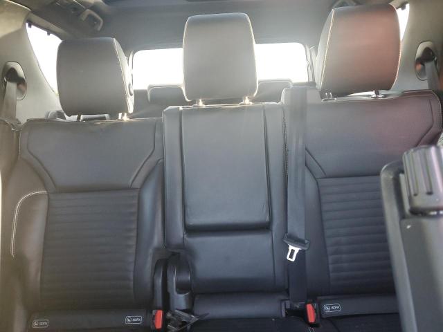 Photo 10 from auction – 2018 LAND ROVER DISCOVERY with VIN SALRR2RV4JA061234