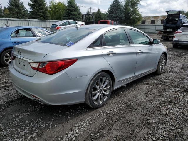 Photo 3 from auction – 2012 HYUNDAI SONATA SE with VIN 5NPEC4AC5CH327112