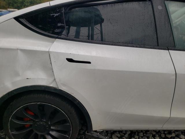 Photo 10 from auction – 2022 TESLA MODEL Y with VIN 7SAYGDEF3NF312585