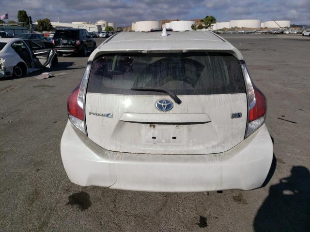 Photo 6 from auction – 2015 TOYOTA PRIUS C with VIN JTDKDTB37F1108091