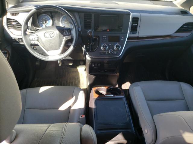 Photo 8 from auction – 2017 TOYOTA SIENNA XLE with VIN 5TDDZ3DC7HS155294