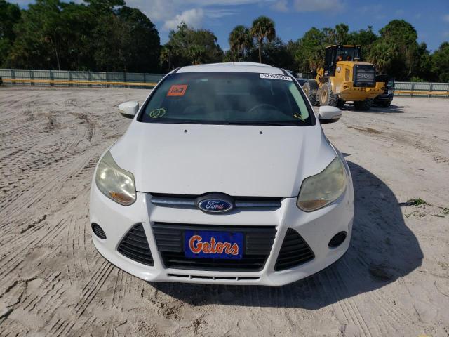 Снимка 5 от търг – 2014 FORD FOCUS SE с VIN 1FADP3F28EL142177