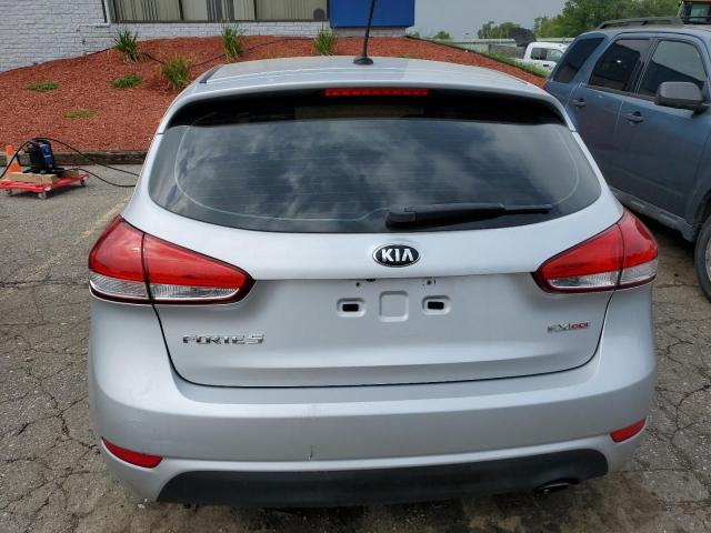Photo 6 from auction – 2016 KIA FORTE EX with VIN KNAFX5A81G5626366