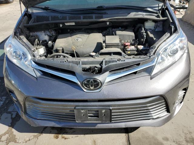 Photo 12 from auction – 2018 TOYOTA SIENNA XLE with VIN 5TDDZ3DC7JS206508