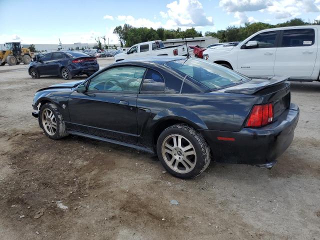 Photo 2 from auction – 2000 FORD MUSTANG with VIN 1FAFP4041YF252466