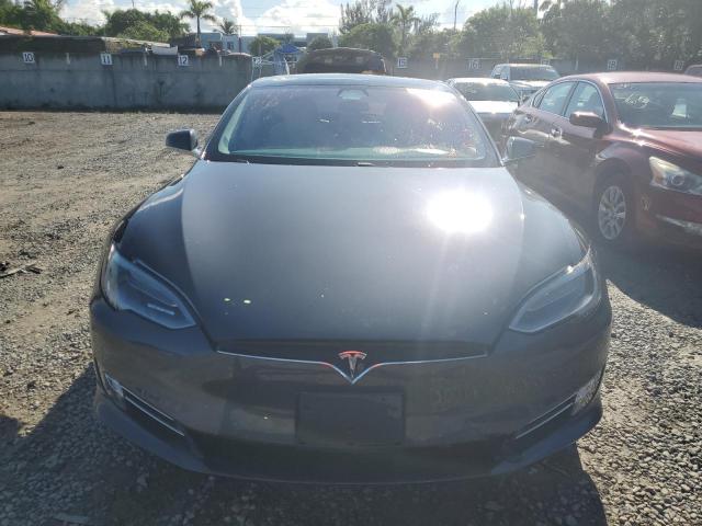 Photo 5 from auction – 2017 TESLA MODEL S with VIN 5YJSA1E27HF229195