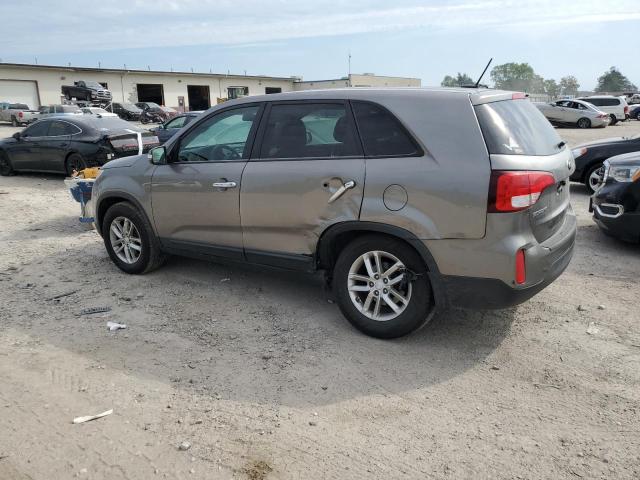 Photo 2 from auction – 2015 KIA SORENTO LX with VIN 5XYKT3A61FG599563