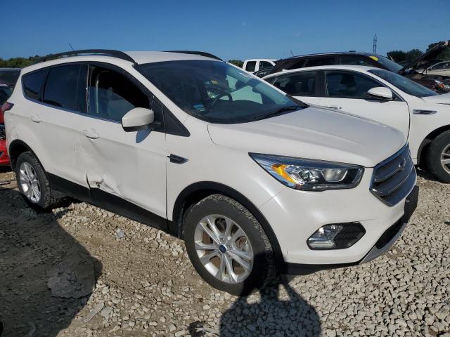 Photo 4 from auction – 2017 FORD ESCAPE SE with VIN 1FMCU9G90HUD25421