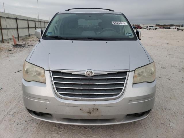 Photo 5 from auction – 2010 CHRYSLER TOWN & COU with VIN 2A4RR5D10AR285460
