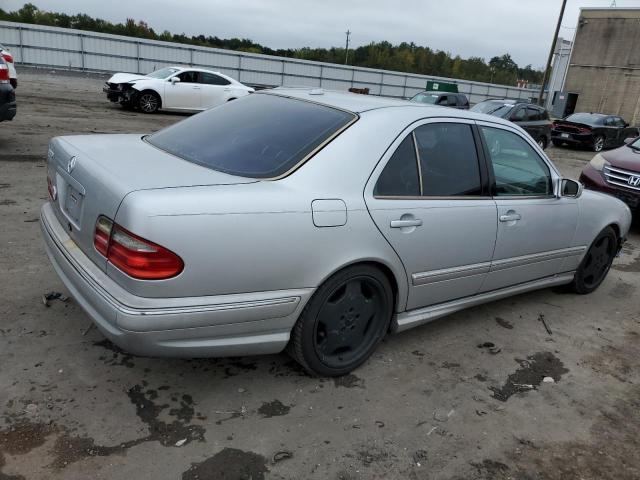 Photo 3 from auction – 2000 MERCEDES-BENZ E 430 with VIN WDBJF70J0YB031817