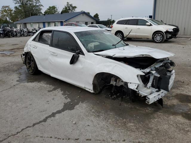 Photo 4 from auction – 2019 CHRYSLER 300 TOURIN with VIN 2C3CCAAG2KH590680
