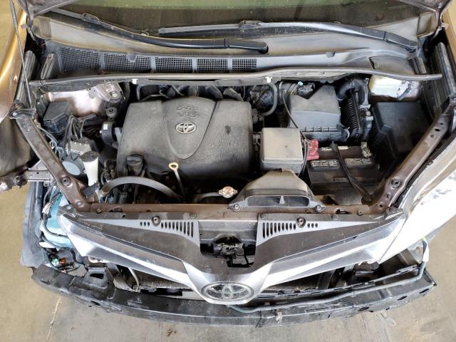 Photo 11 from auction – 2018 TOYOTA SIENNA XLE with VIN 5TDDZ3DC2JS205217
