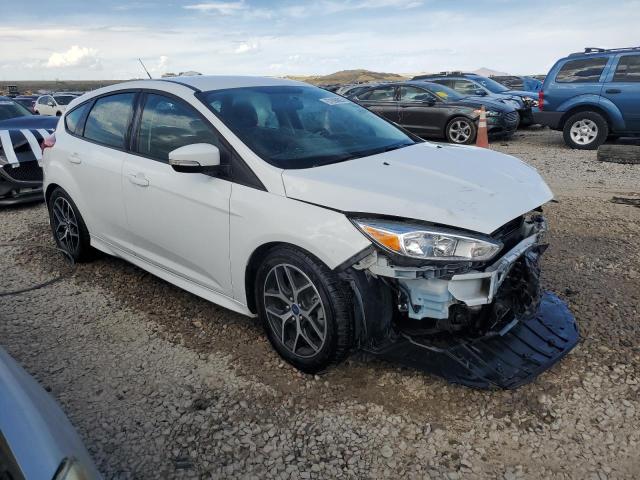 Photo 4 from auction – 2015 FORD FOCUS SE with VIN 1FADP3K21FL356015