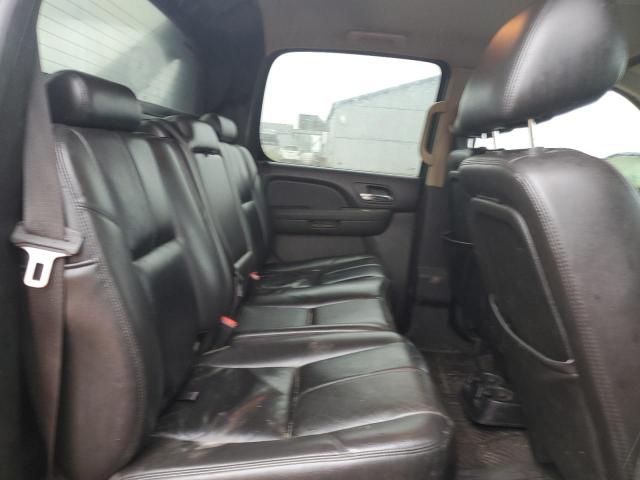 Photo 10 from auction – 2010 CHEVROLET AVALANCHE with VIN 3GNVKFE0XAG266609