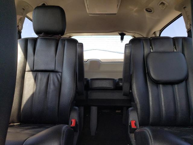 Photo 10 from auction – 2016 CHRYSLER TOWN & COU with VIN 2C4RC1BG3GR142003
