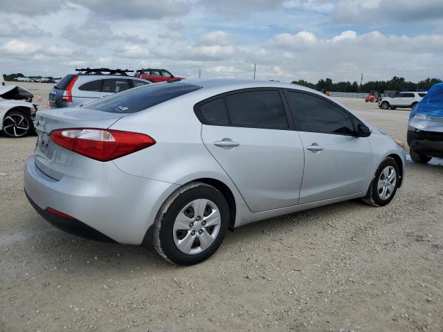 Photo 3 from auction – 2016 KIA FORTE LX with VIN KNAFK4A69G5587369
