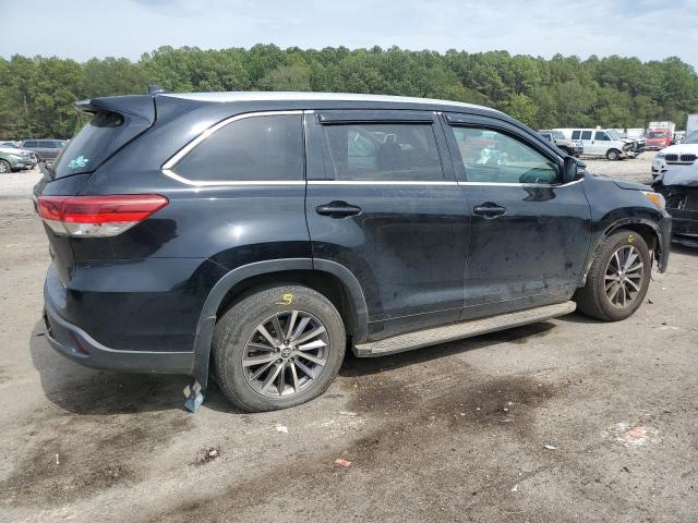 Photo 3 from auction – 2017 TOYOTA HIGHLANDER with VIN 5TDKZRFH3HS514689