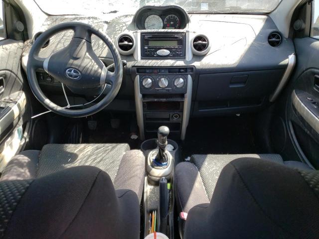 Photo 8 from auction – 2005 TOYOTA SCION XA with VIN JTKKT604950079934
