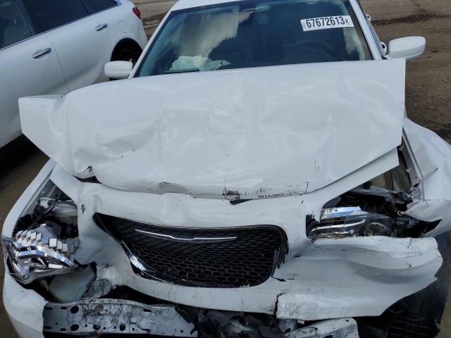 Photo 11 from auction – 2017 CHRYSLER 300 LIMITE with VIN 2C3CCARG6HH512867