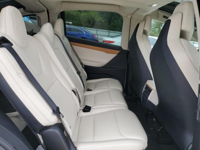 Photo 10 from auction – 2019 TESLA MODEL X with VIN 5YJXCAE27KF154277