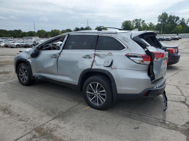 Photo 2 from auction – 2019 TOYOTA HIGHLANDER with VIN 5TDJZRFH0KS714318