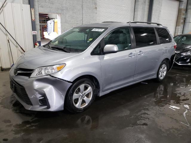 Photo 1 from auction – 2018 TOYOTA SIENNA LE with VIN 5TDKZ3DCXJS942401