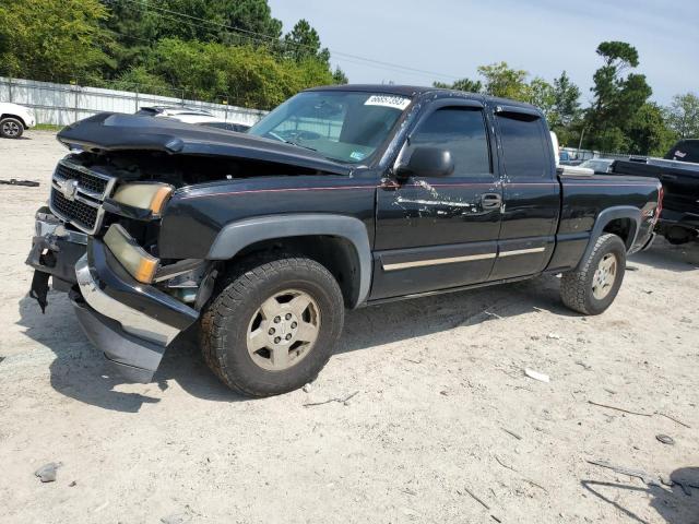 CHEVROLET SILVERADO 2006 with VIN 1GCEK19Z36Z253034 - Photo from auction