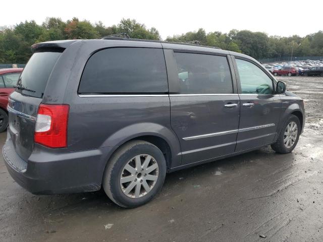 Photo 3 from auction – 2015 CHRYSLER TOWN & COU with VIN 2C4RC1BG3FR596895