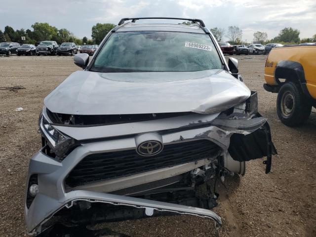 Photo 5 from auction – 2019 TOYOTA RAV4 XLE with VIN 2T3P1RFV9KW075040