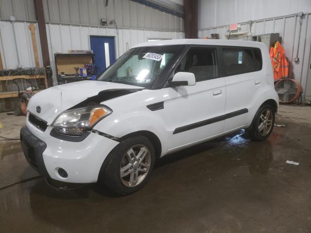 KIA SOUL + 2010 with VIN KNDJT2A24A7141668 - Photo from auction