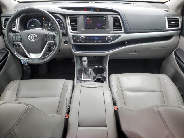 Снимка 8 от търг – 2018 TOYOTA HIGHLANDER с VIN 5TDKZRFH5JS536490