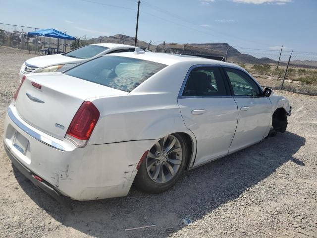 Photo 3 from auction – 2015 CHRYSLER 300 LIMITE with VIN 2C3CCAAG2FH931064