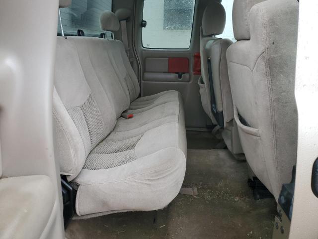 Photo 11 from auction – 2004 CHEVROLET SILVERADO with VIN 1GCHK29U64E144434