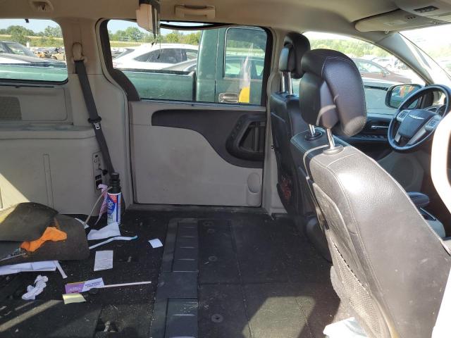 Photo 11 from auction – 2015 CHRYSLER TOWN & COU with VIN 2C4RC1CG0FR547412