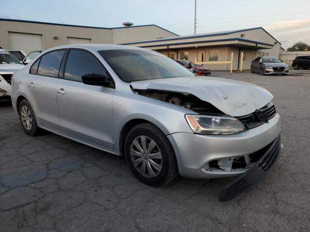 Photo 4 from auction – 2014 VOLKSWAGEN JETTA BASE with VIN 3VW2K7AJ0EM290955