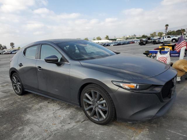 Photo 4 from auction – 2019 MAZDA 3 with VIN JM1BPAJM1K1137974