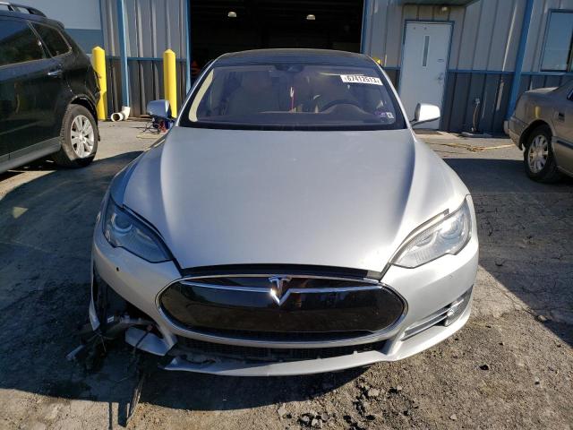 Photo 5 from auction – 2016 TESLA MODEL S with VIN 5YJSA1E28GF136023