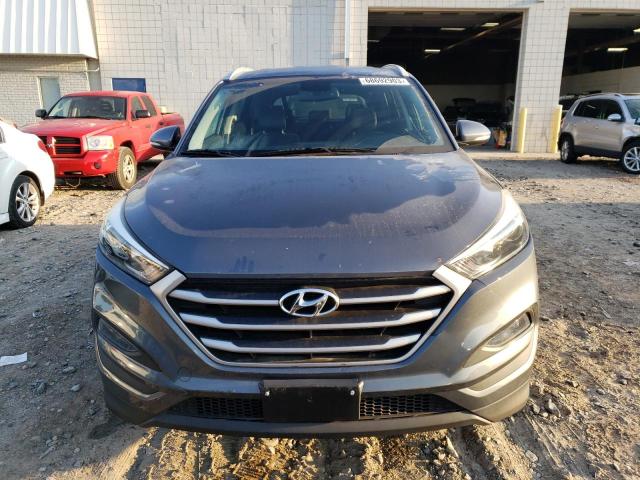 Photo 5 from auction – 2017 HYUNDAI TUCSON LIM with VIN KM8J3CA49HU587393