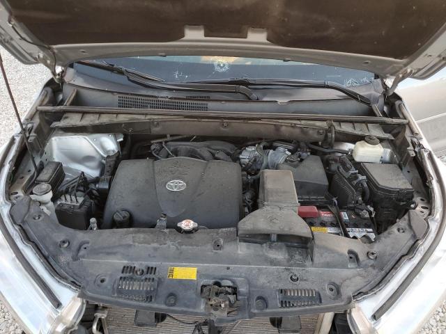 Photo 12 from auction – 2018 TOYOTA HIGHLANDER with VIN 5TDKZRFH2JS548922