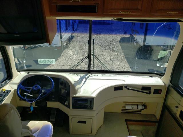 Photo 5 from auction – 1998 FREIGHTLINER CHASSIS X with VIN 4UZ6XFBC8WC926701