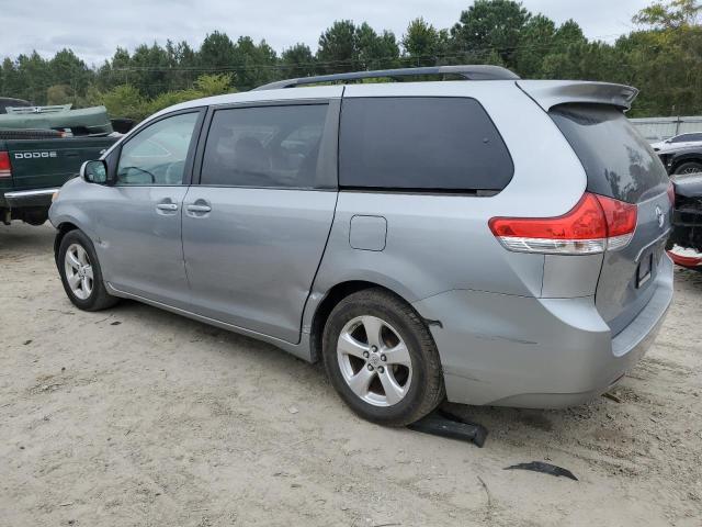 Photo 2 from auction – 2011 TOYOTA SIENNA LE with VIN 5TDKK3DC4BS107884
