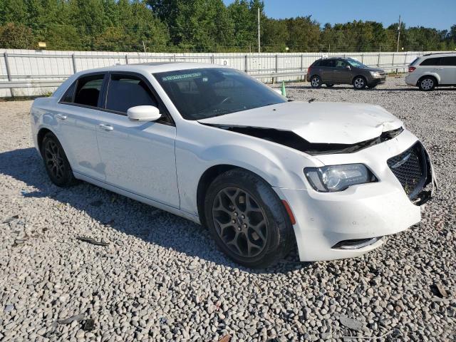 Photo 4 from auction – 2016 CHRYSLER 300 S with VIN 2C3CCAGG5GH329333