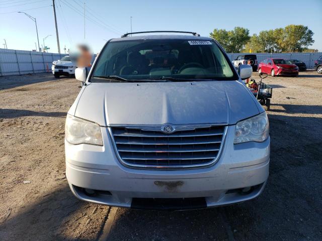 Photo 5 from auction – 2010 CHRYSLER TOWN & COU with VIN 2A4RR5D10AR440900